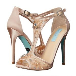 Betsey Johnson Holly Dress sandals, champagne 7.5